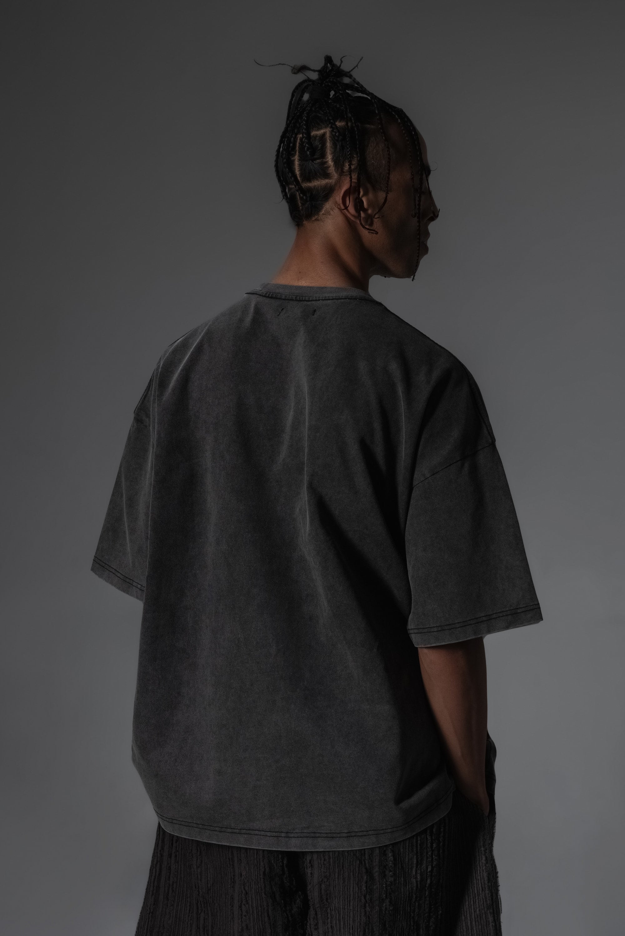 HEAVY WASHED LOGO TEE 水洗 LOGO 短 TEE (八月下旬依訂單順序出貨，現在下訂 優先寄出) - SHARECO DESIGN